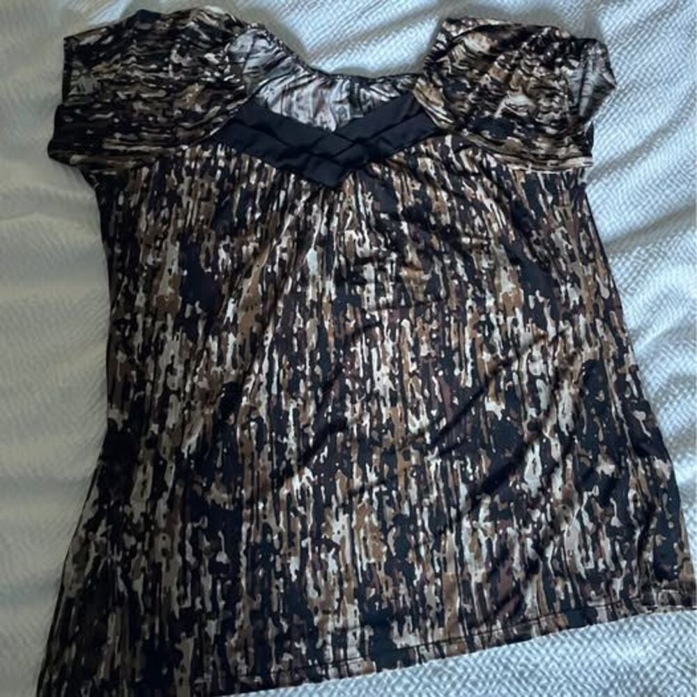 Susan Lawrence 1X Abstract Print Short Sleeve Top